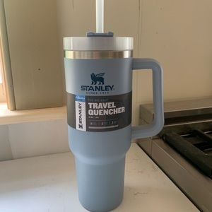 stanley quencher tumbler